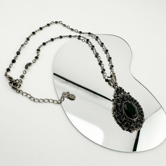 Vintage Monet Necklace Black Pendant Silver Tone Chain Goth Emo Regency Coquette - Picture 7 of 9